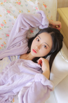 被门卫大爷日出水小说