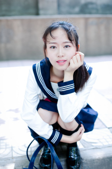 故意穿暴露被强好爽h明星